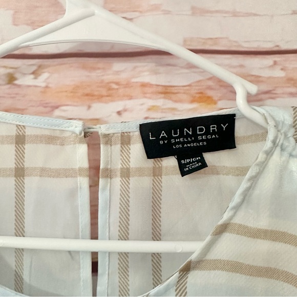 NEW laundry Shelli Segal Gathered Shoulder Top - Picture 8 of 11